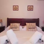 Agia Luxury House *