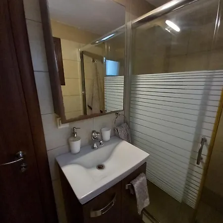 Agia Luxury House *